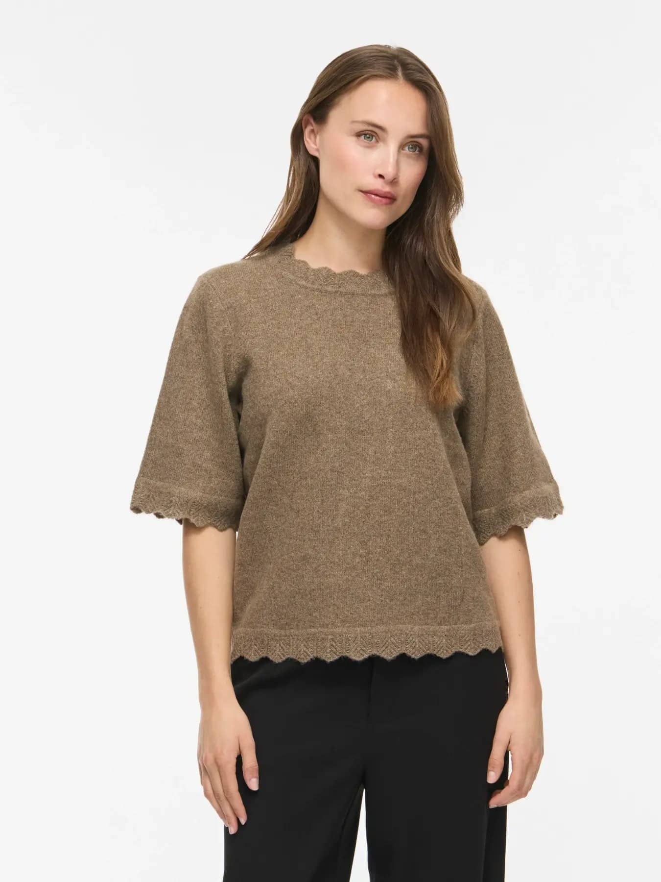 Vinikolina knit